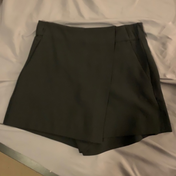 Hikaru shorts